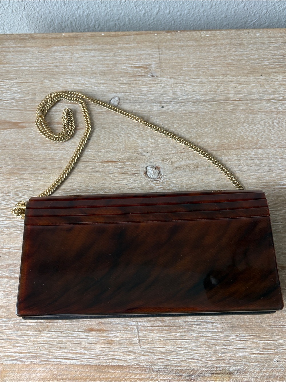 Vintage Italian Art Deco Tortoiseshell Lucite Clutch with Gold Chain - Picture 3 of 15